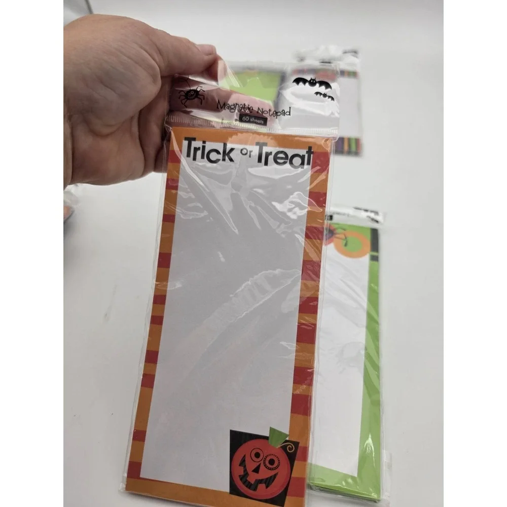 Nos Vtg Halloween theme 8.25 x 4 Magnetic notepads - 4 Packs of 60- New
